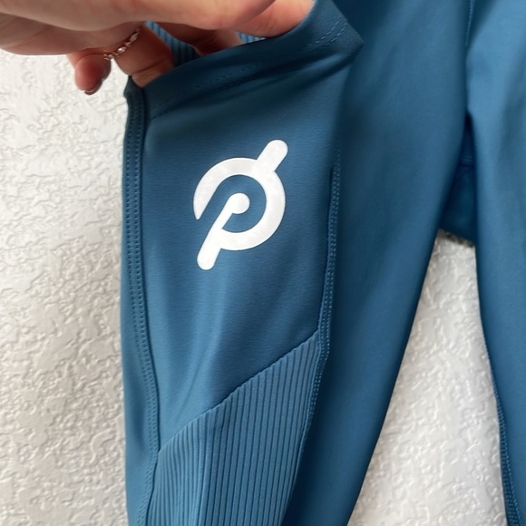 Pelton Leggings Athletic High Rise Show Up Pocket Teal Blue size Medium - Picture 7 of 16